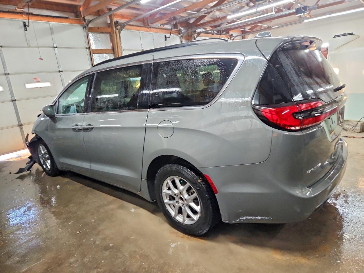 2022 CHRYSLER Pacifica