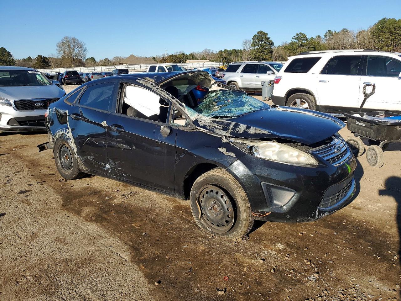 2013 FORD Fiesta