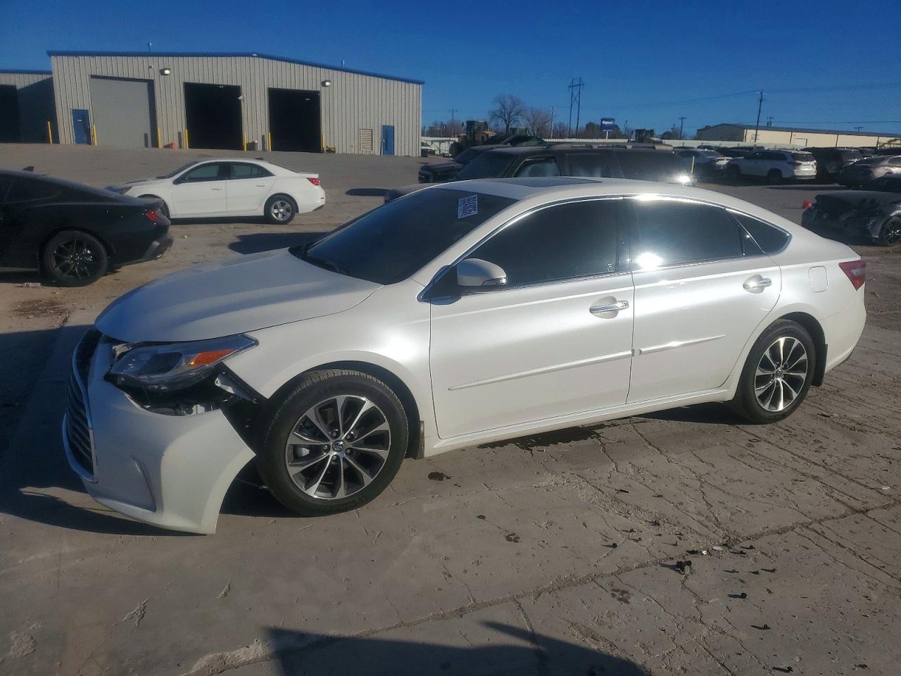 2017 TOYOTA Avalon