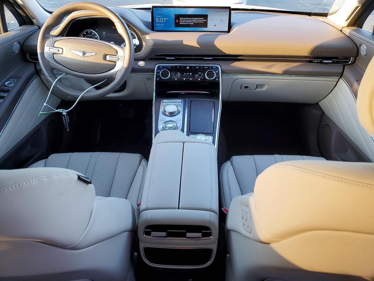 2024 GENESIS GV80