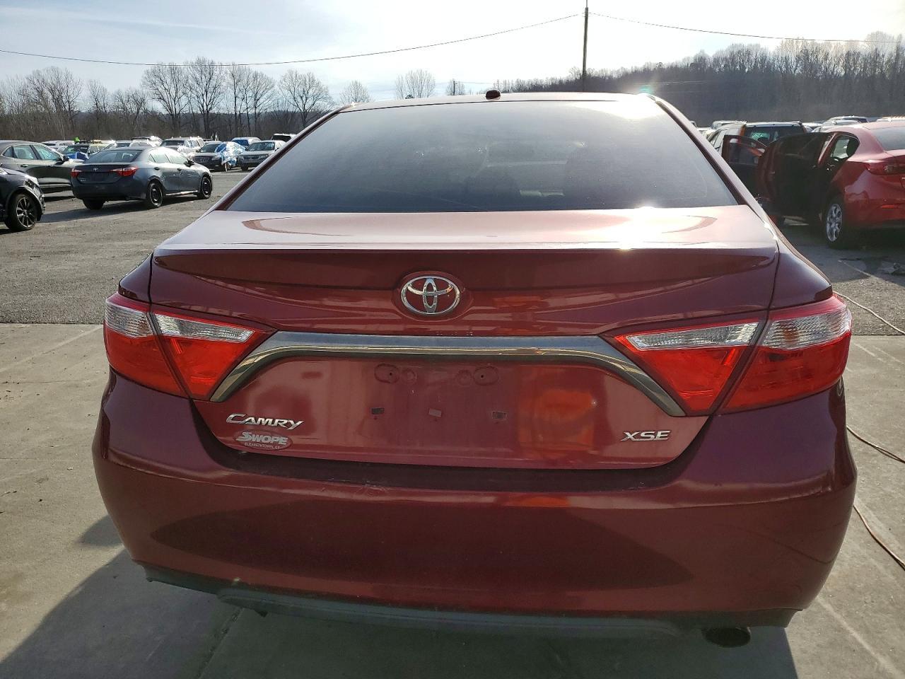 2015 TOYOTA CAMRY