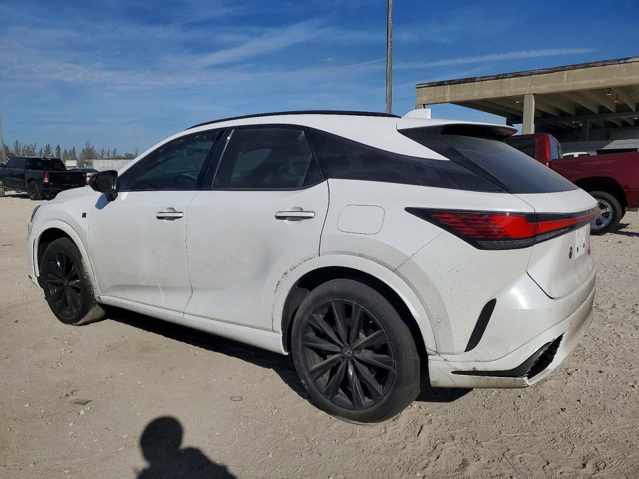 2023 LEXUS RX 500H