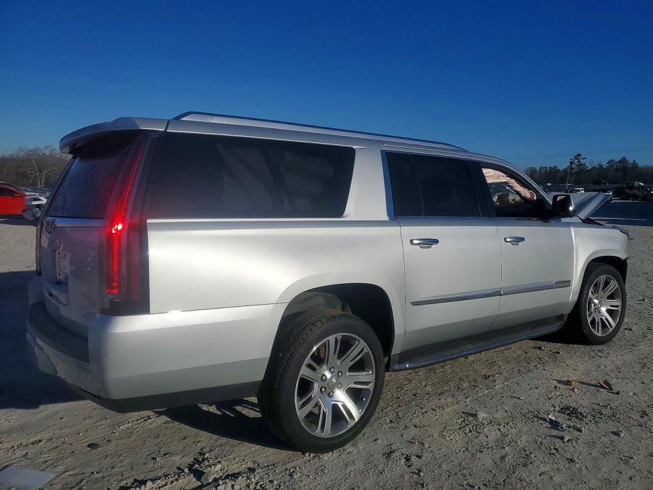 2016 CADILLAC Escalade ESV