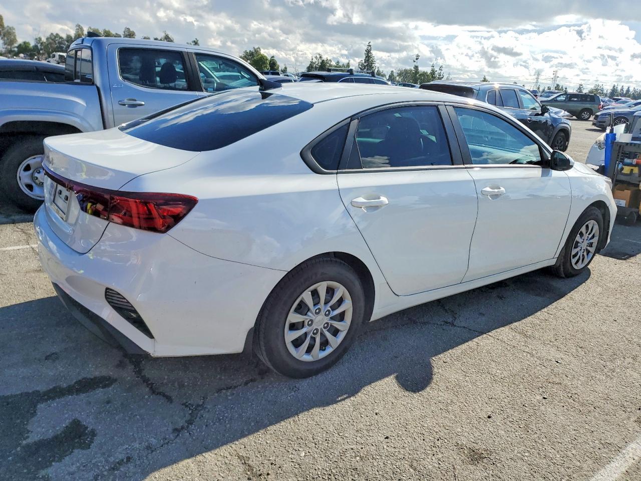 2023 KIA FORTE