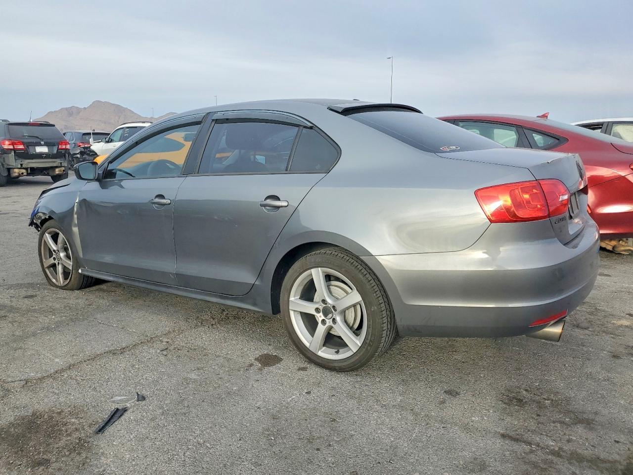 2012 VOLKSWAGEN JETTA