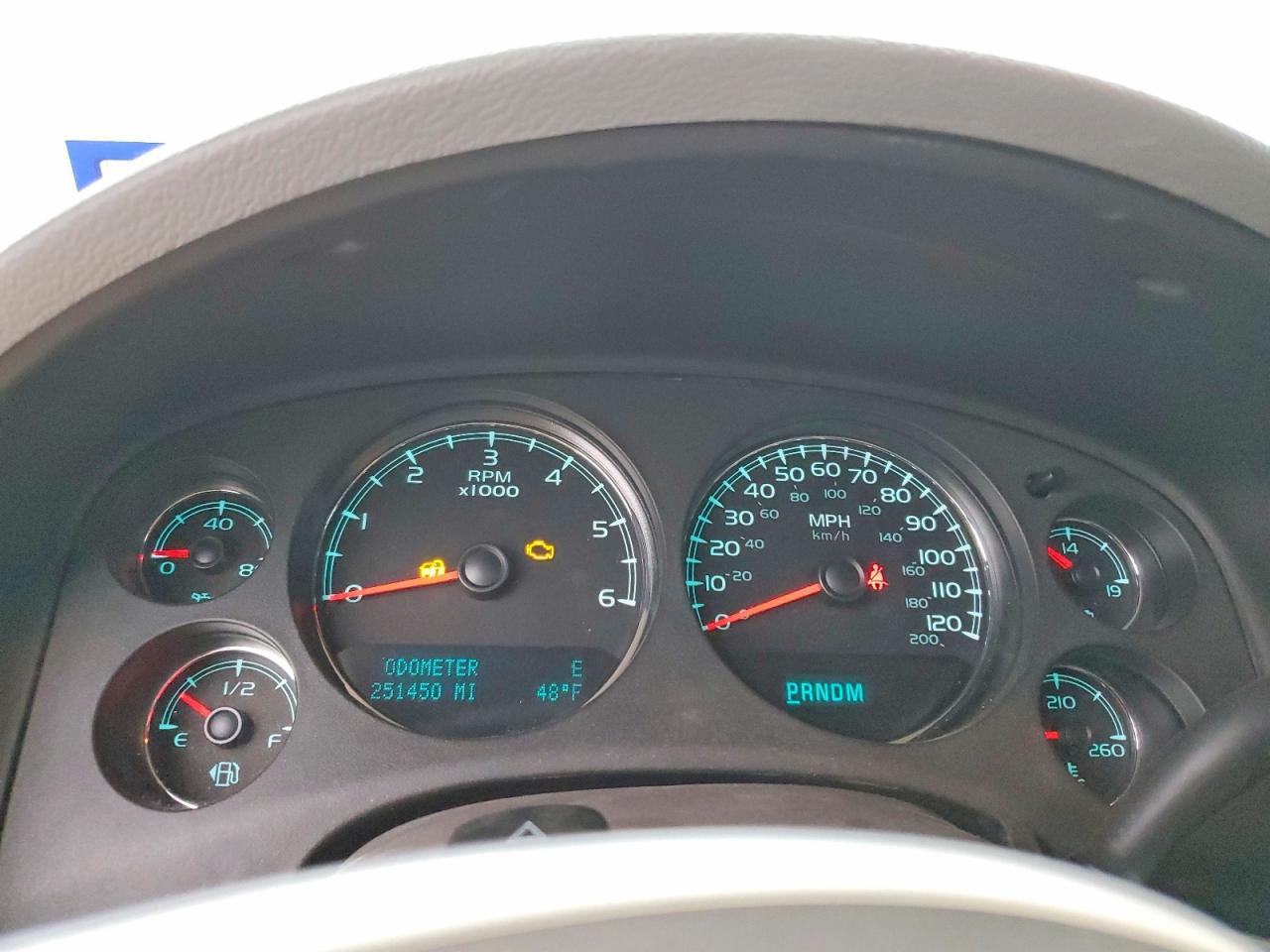 2011 CHEVROLET Suburban