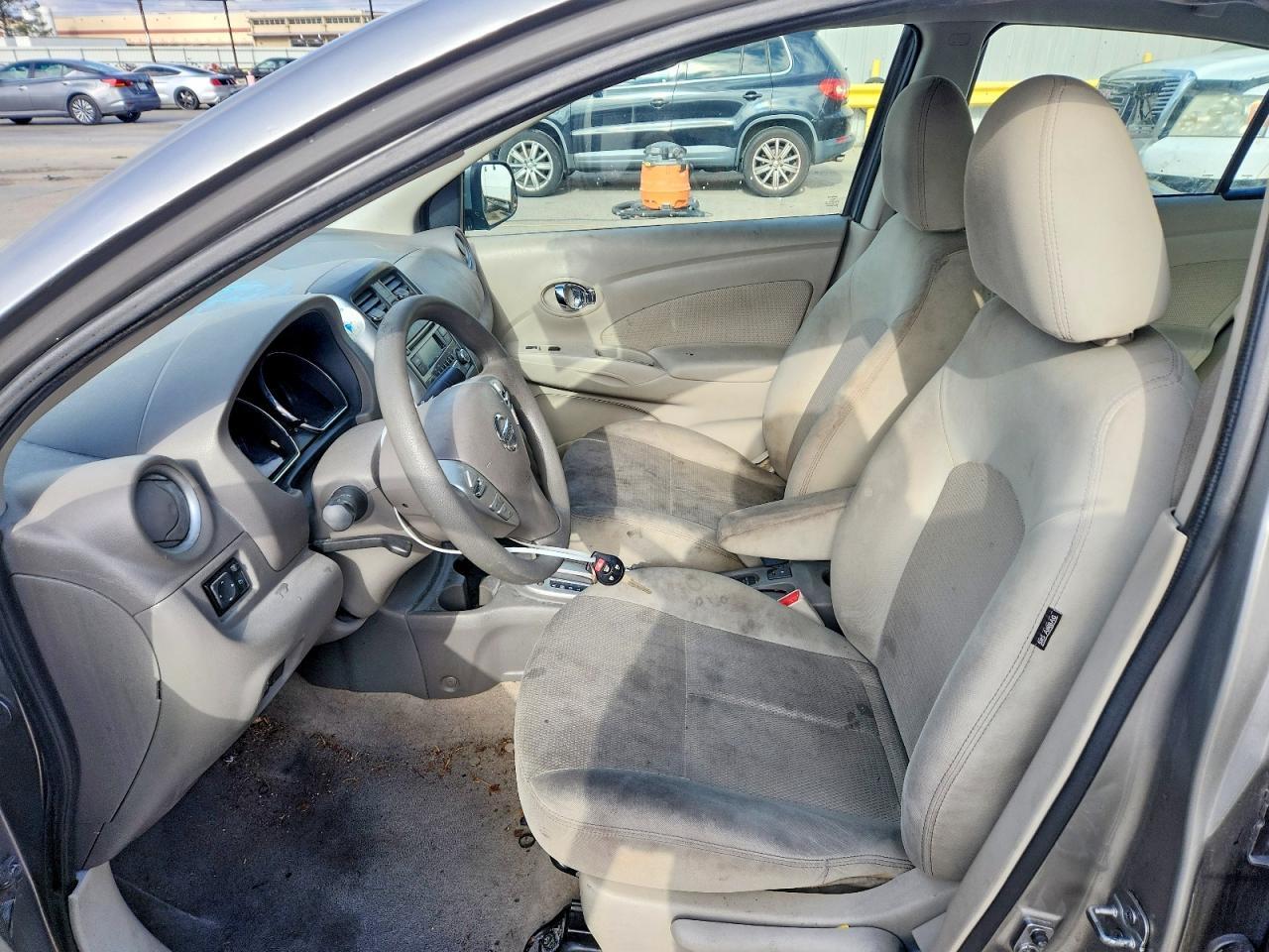 2015 NISSAN VERSA