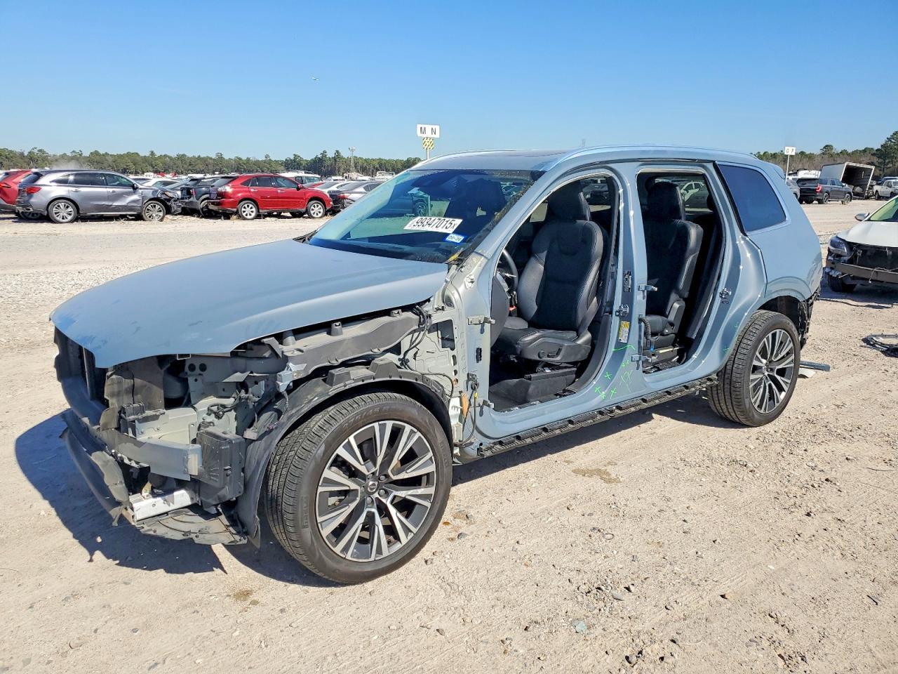 2020 VOLVO XC90