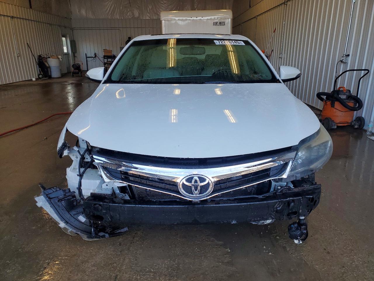 2015 TOYOTA Avalon