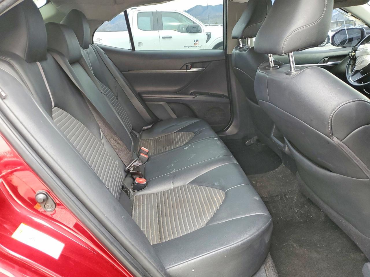 2018 TOYOTA CAMRY