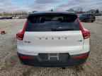 2022 VOLVO XC40