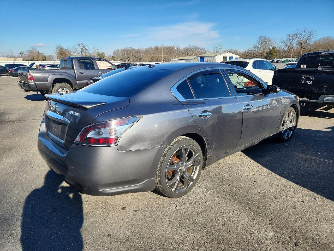 2014 NISSAN Maxima