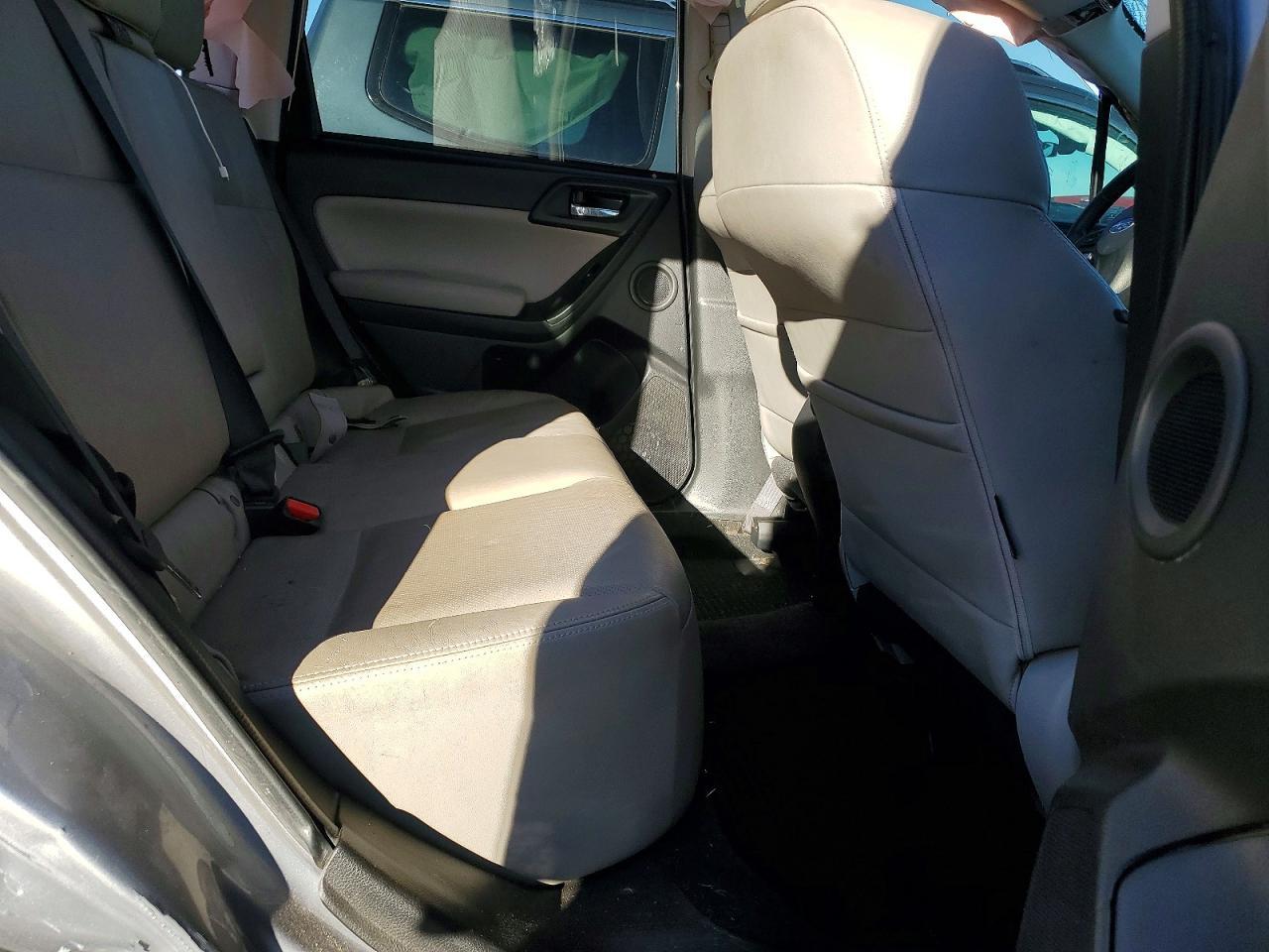 2016 SUBARU FORESTER