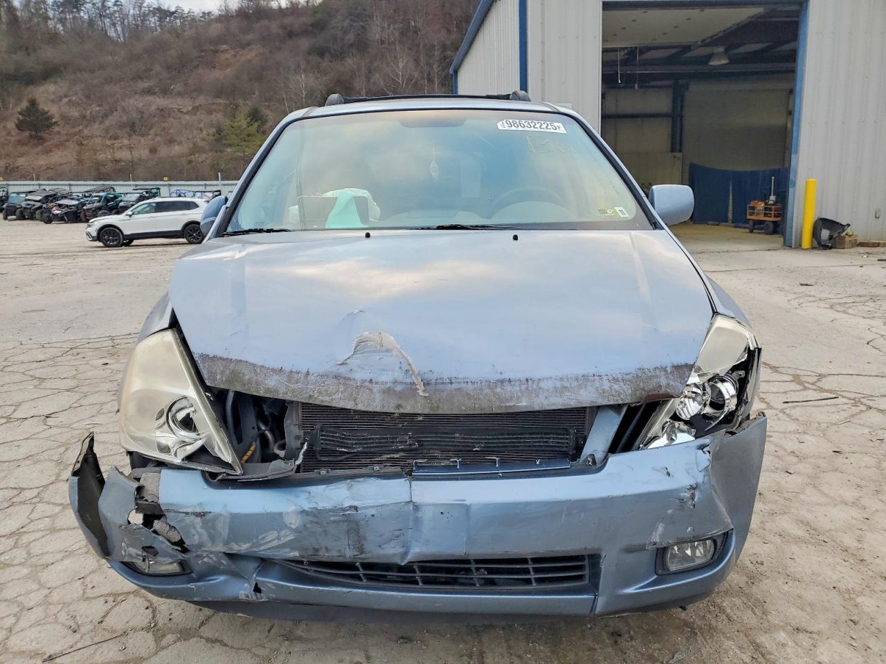 2008 KIA SEDONA