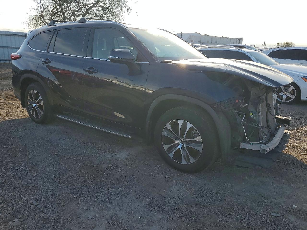 2021 TOYOTA HIGHLANDER