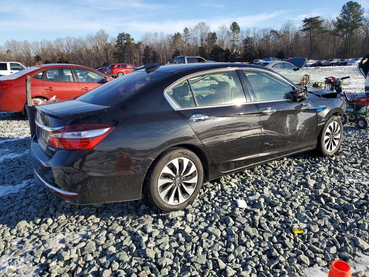 2017 HONDA ACCORD