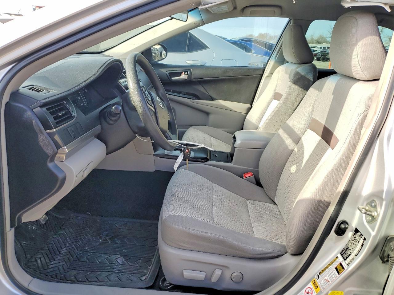 2014 TOYOTA CAMRY