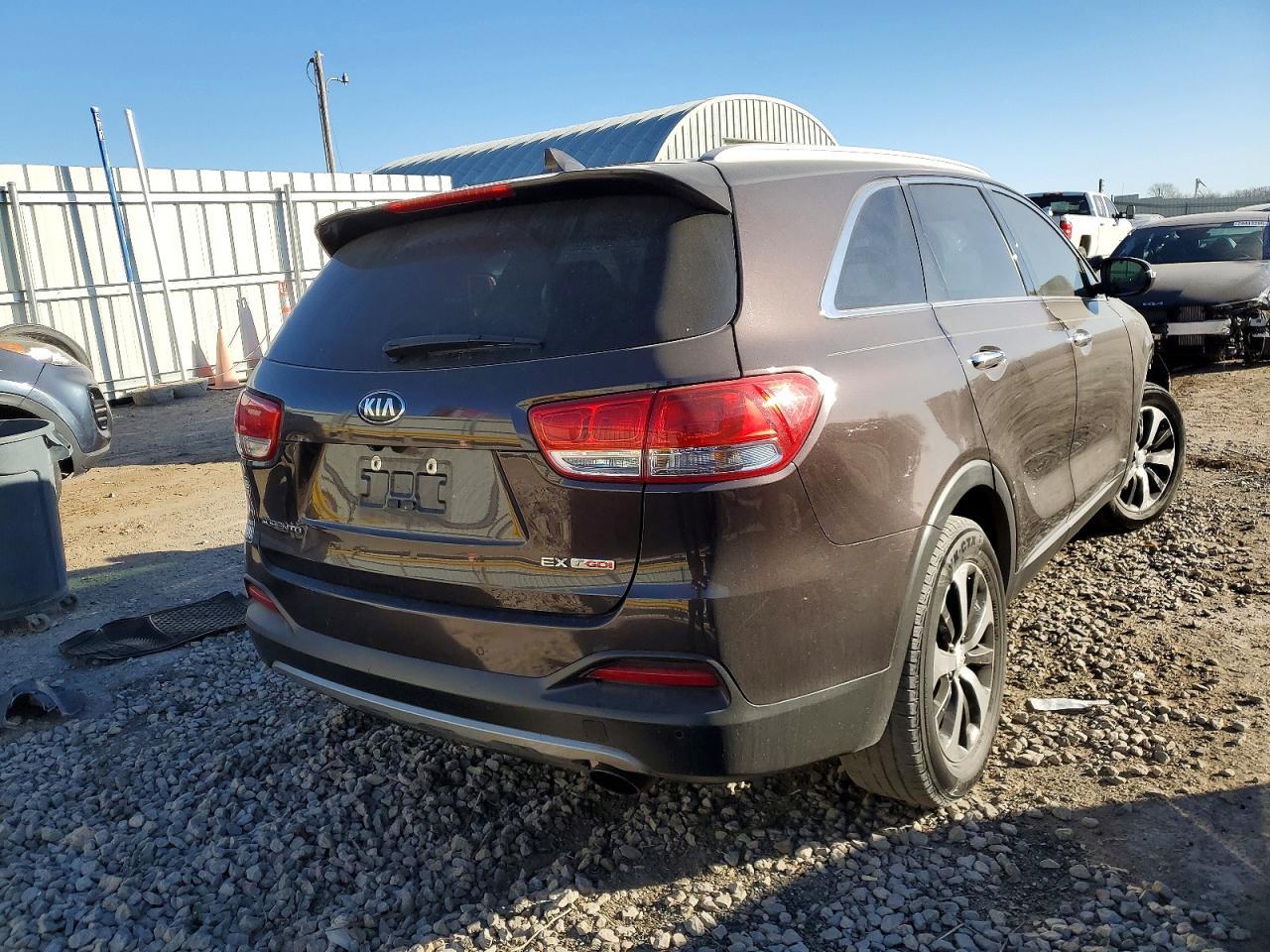 2017 KIA SORENTO