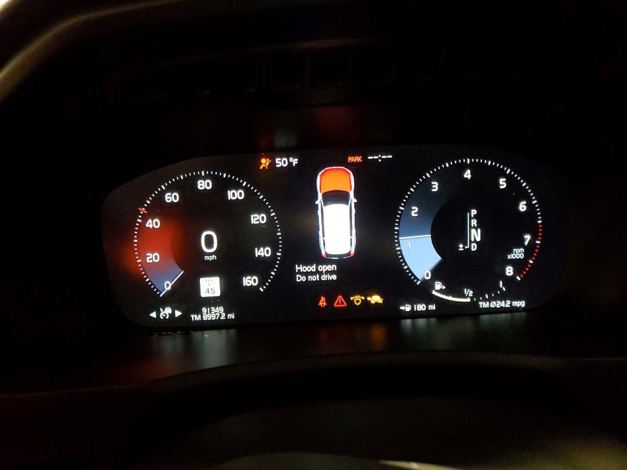 2019 VOLVO XC90