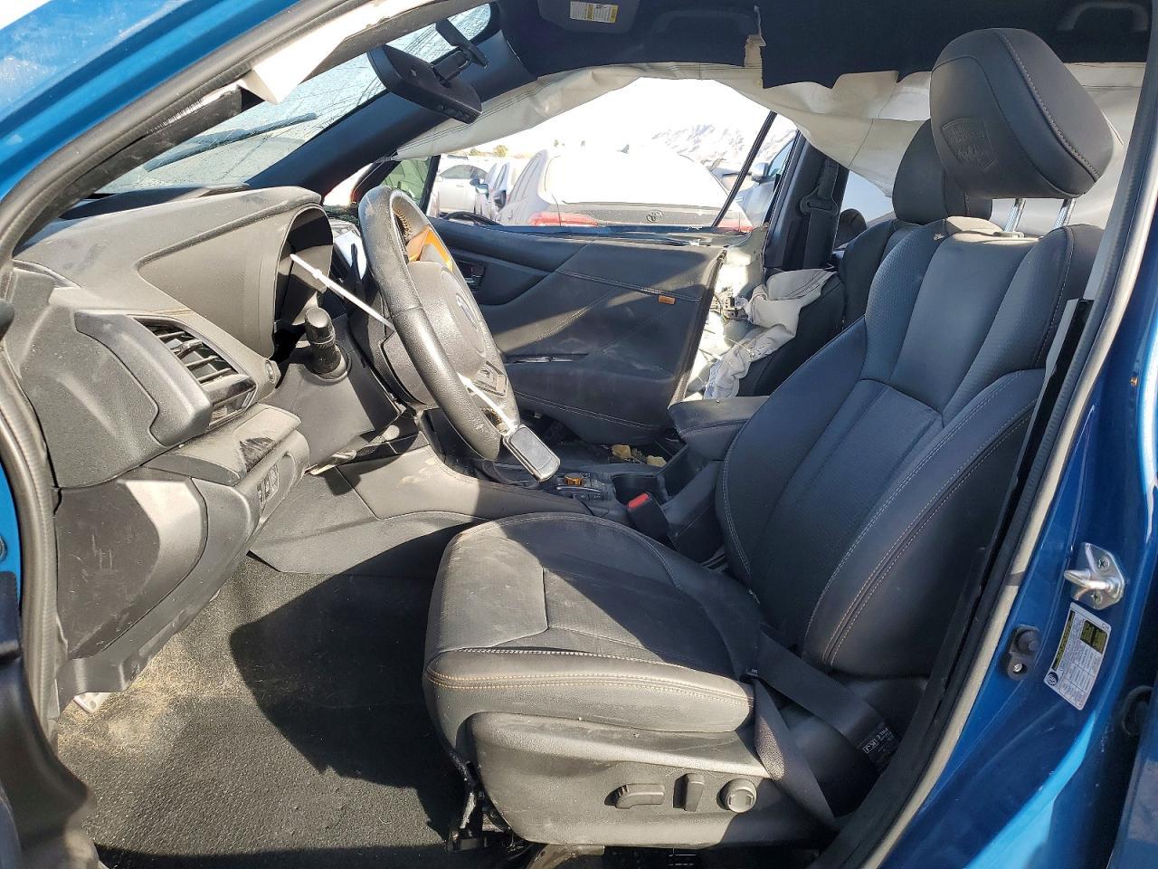 2022 SUBARU FORESTER