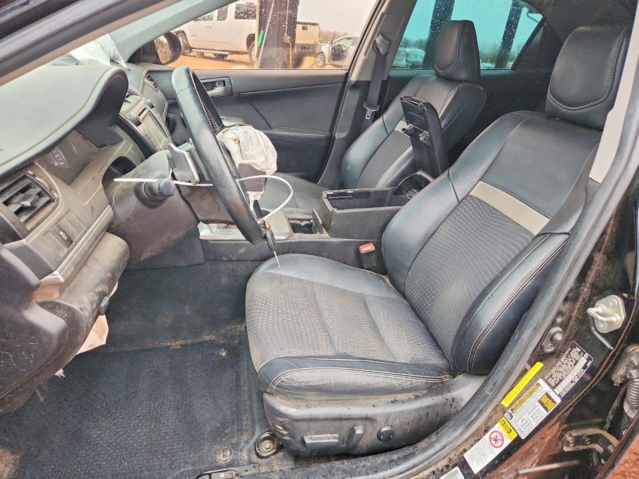 2014 TOYOTA CAMRY
