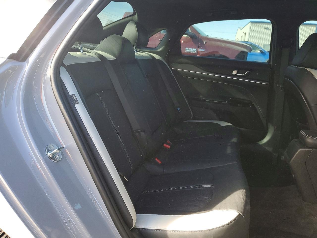 2025 KIA K5