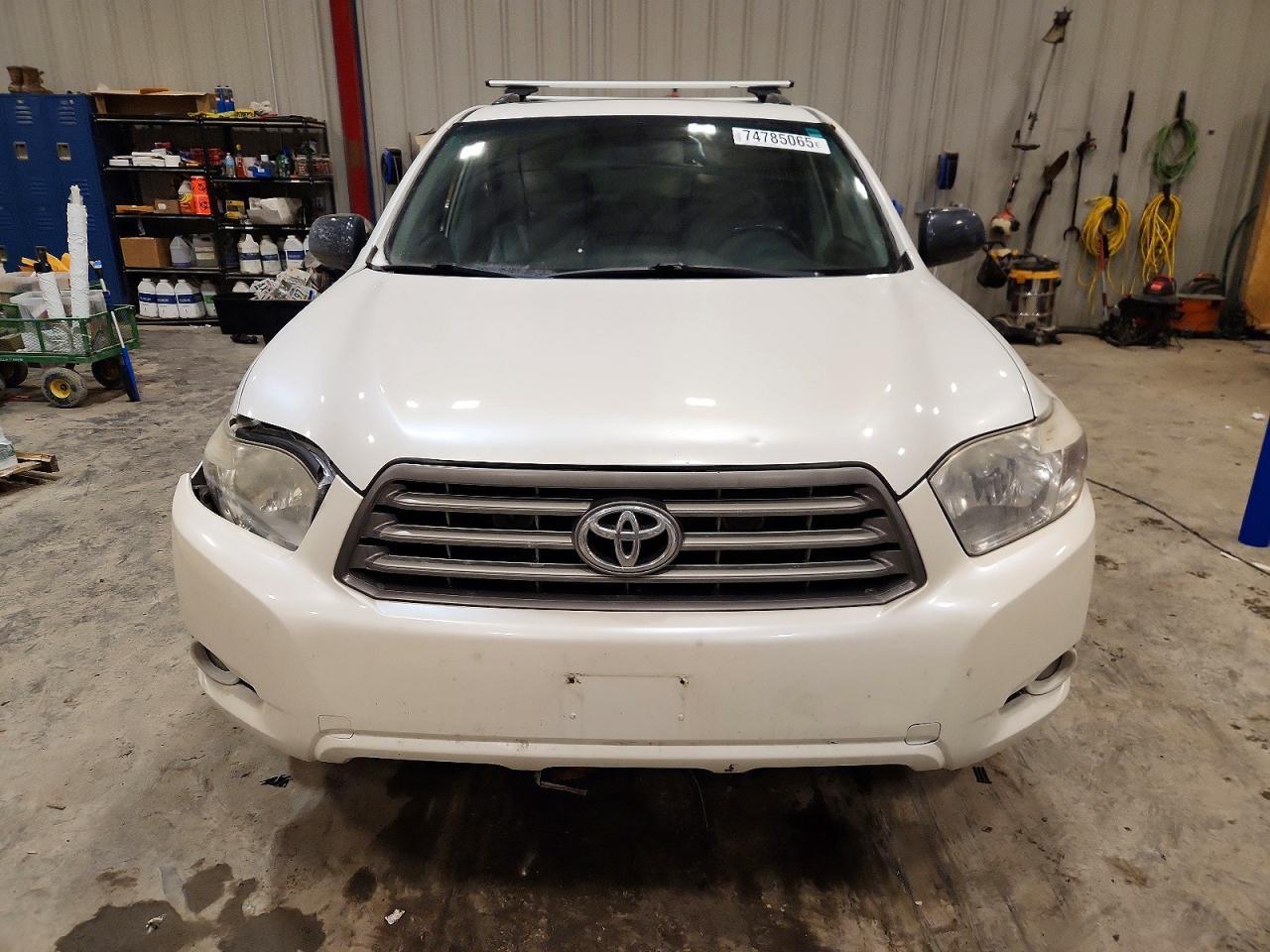 2010 TOYOTA HIGHLANDER