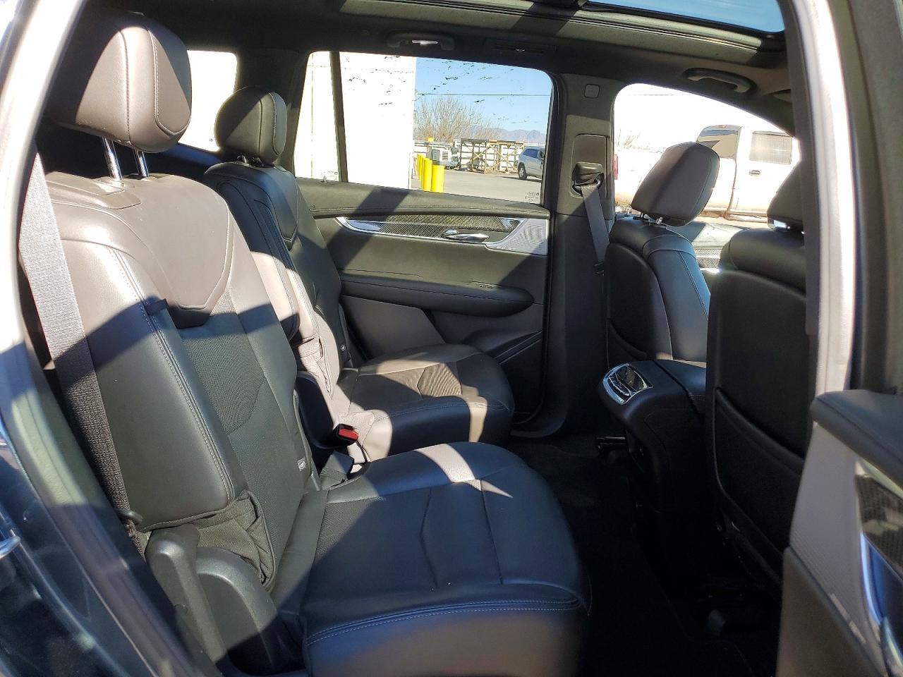 2020 CADILLAC XT6