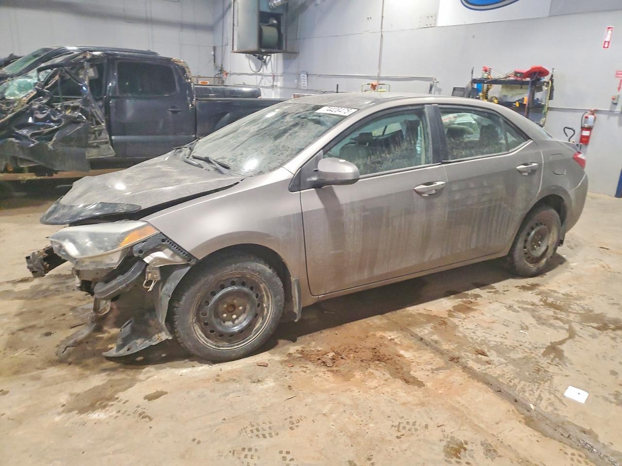 2015 TOYOTA COROLLA