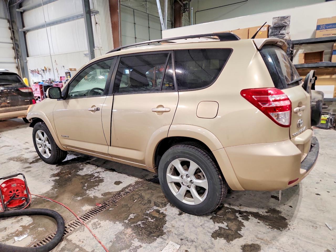 2009 TOYOTA RAV4