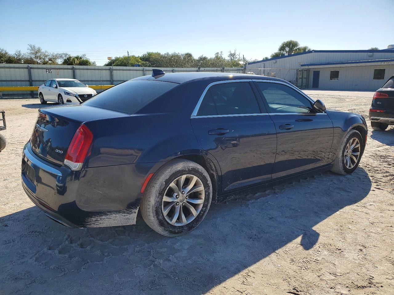 2015 CHRYSLER 300