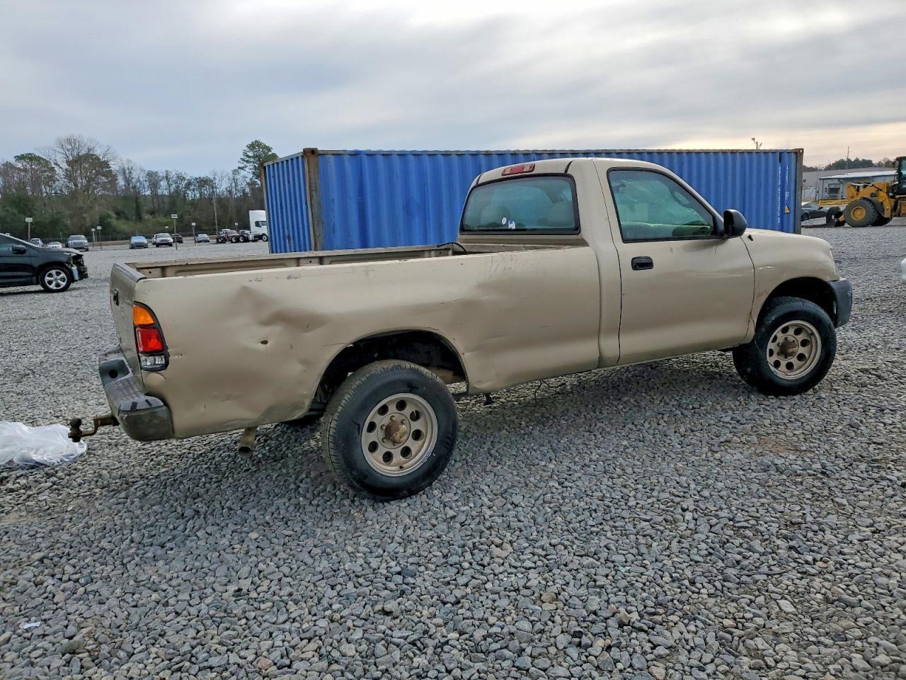 2004 TOYOTA TUNDRA