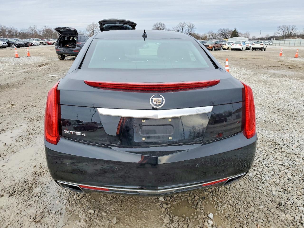 2013 CADILLAC XTS