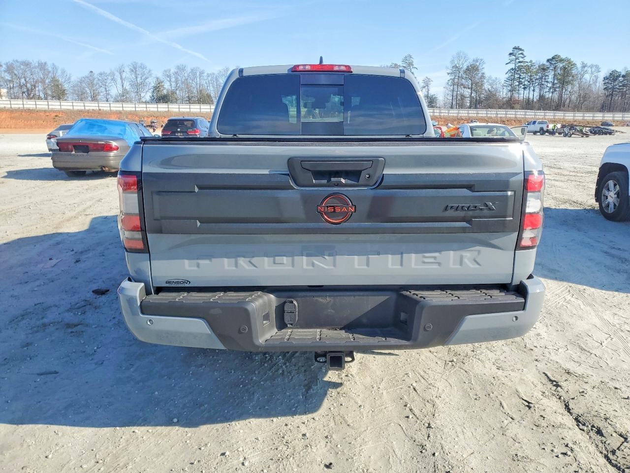 2025 NISSAN Frontier