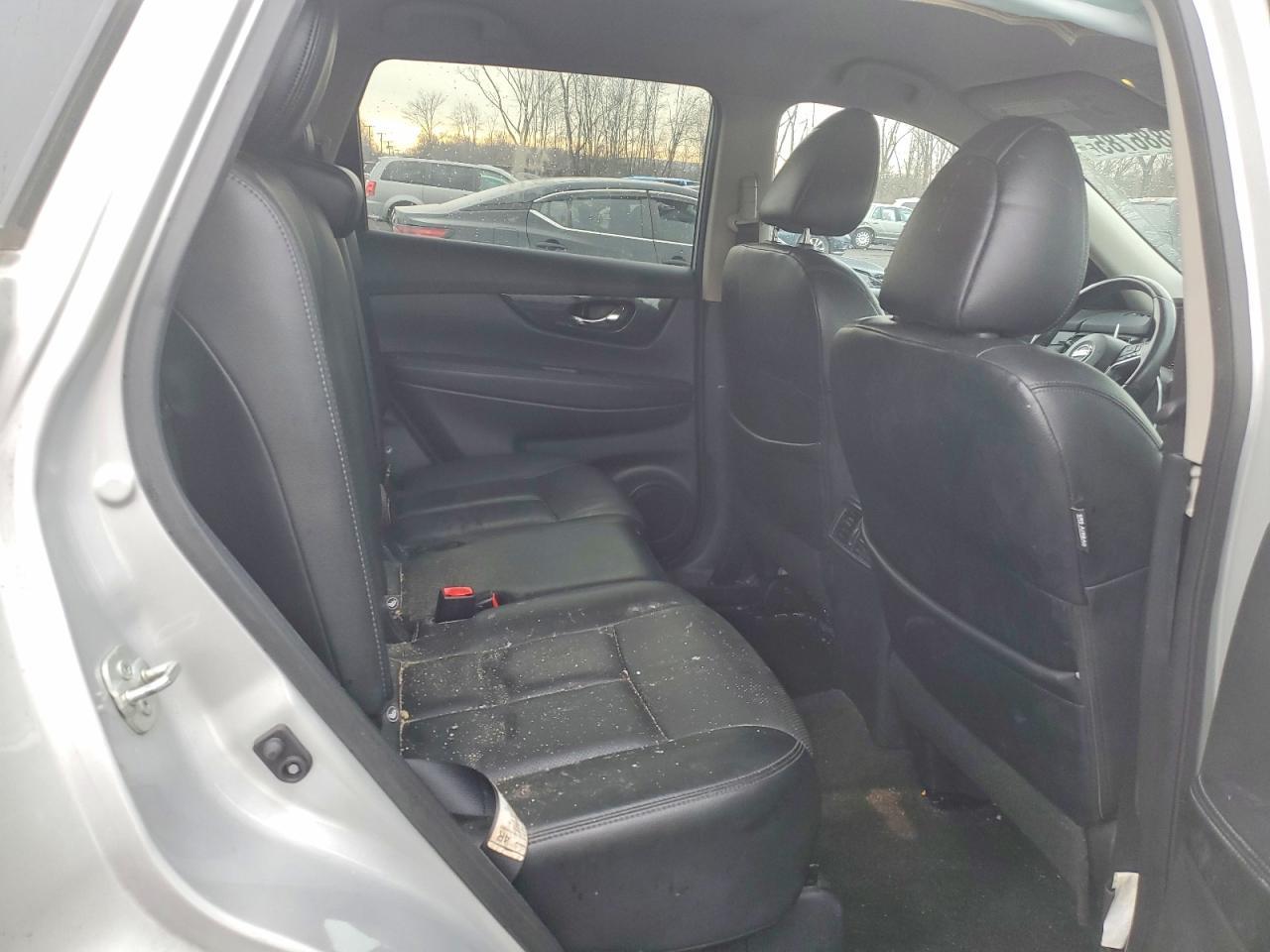2017 NISSAN ROGUE