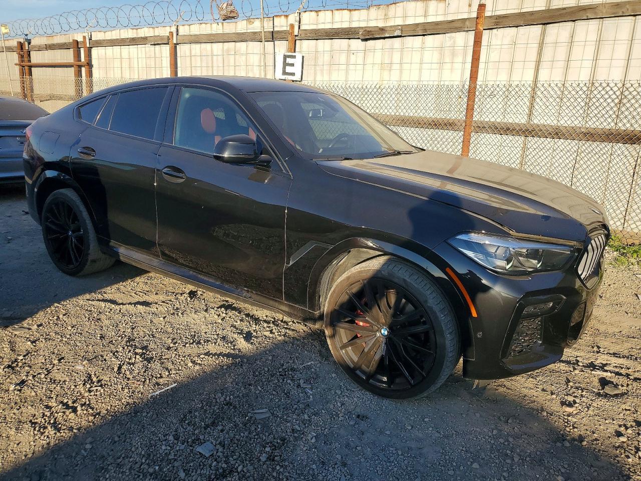 2022 BMW X6