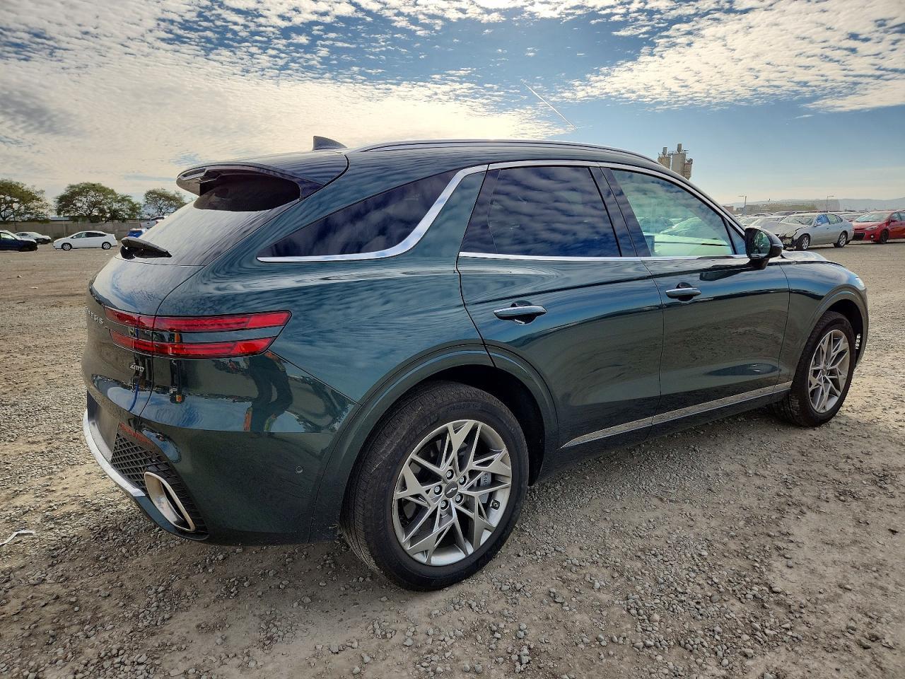 2023 GENESIS GV70