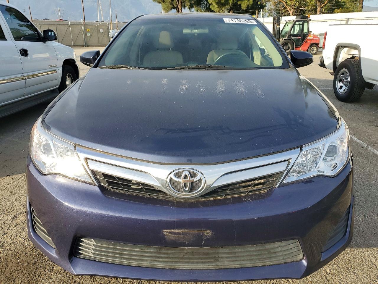 2014 TOYOTA CAMRY
