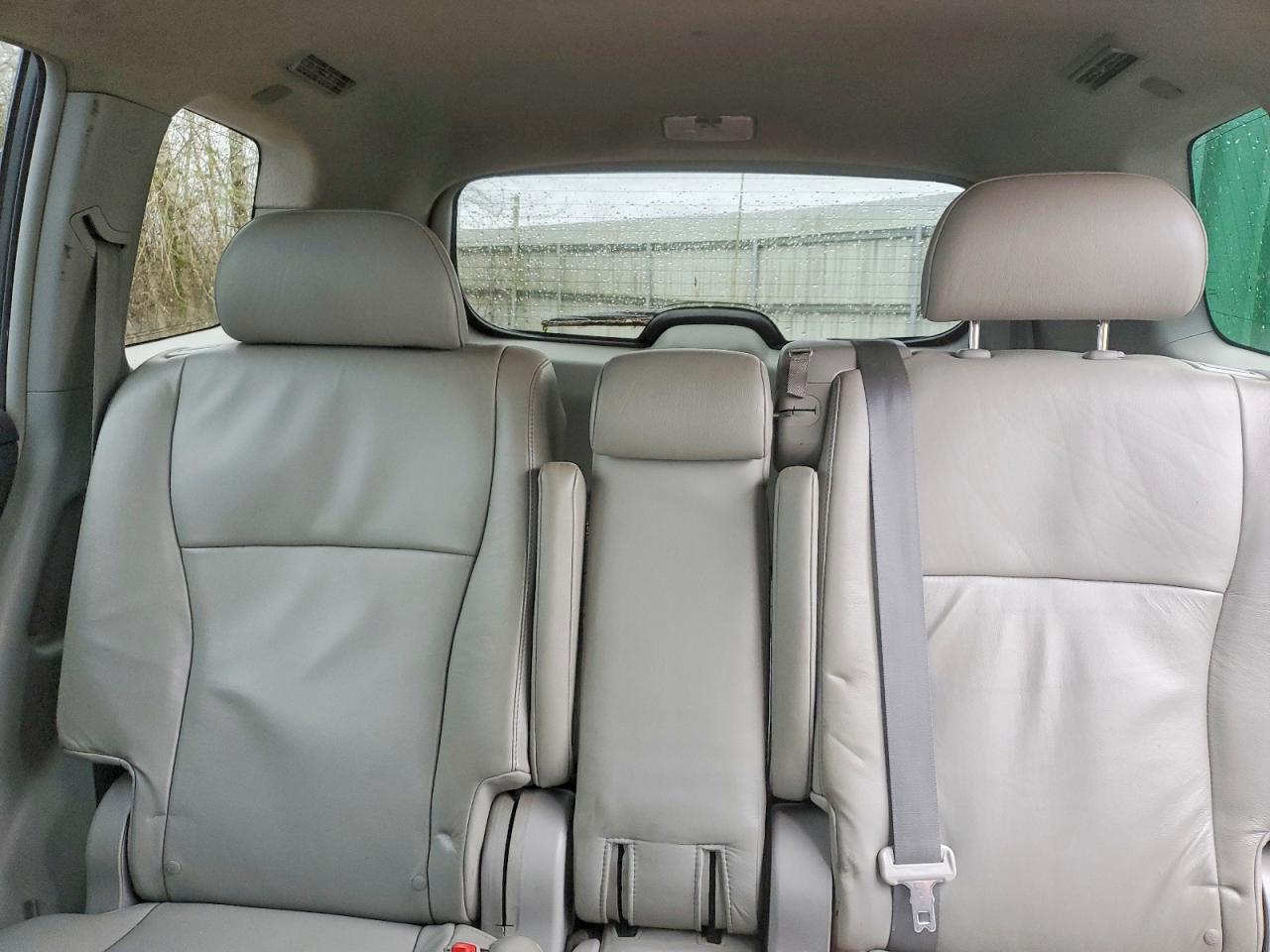 2010 TOYOTA HIGHLANDER