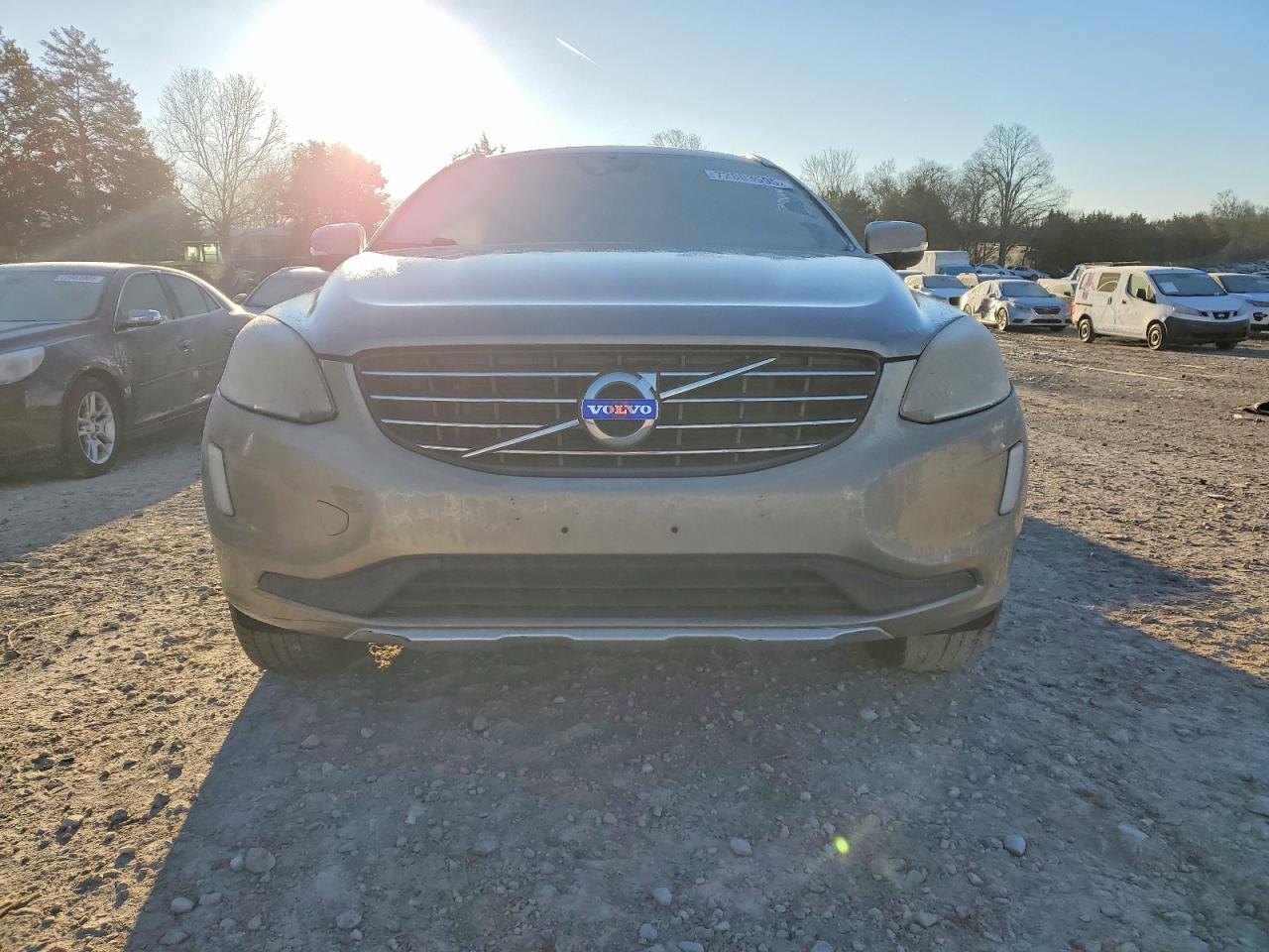 2015 VOLVO XC60
