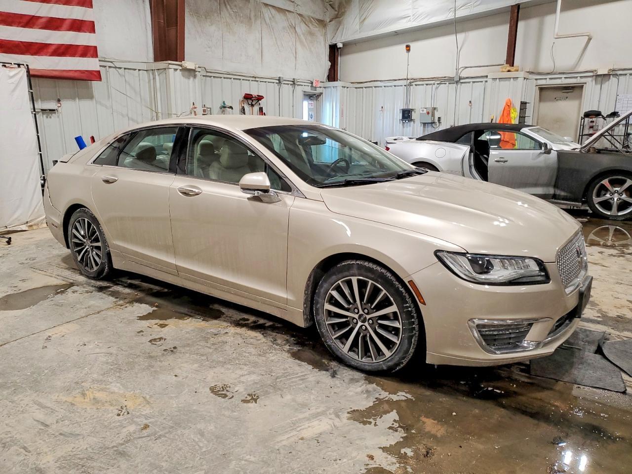 2017 LINCOLN MKZ