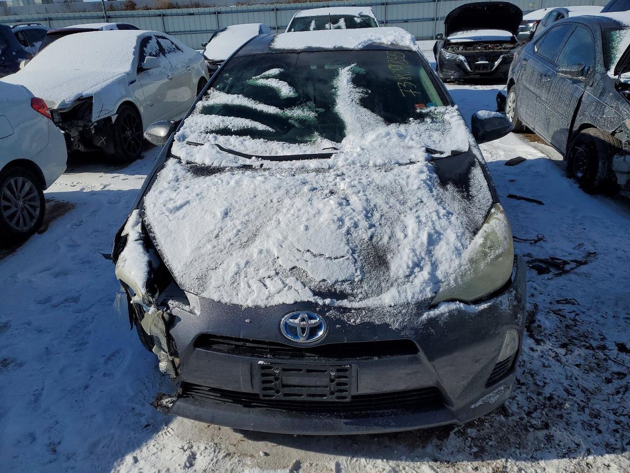 2013 TOYOTA Prius c