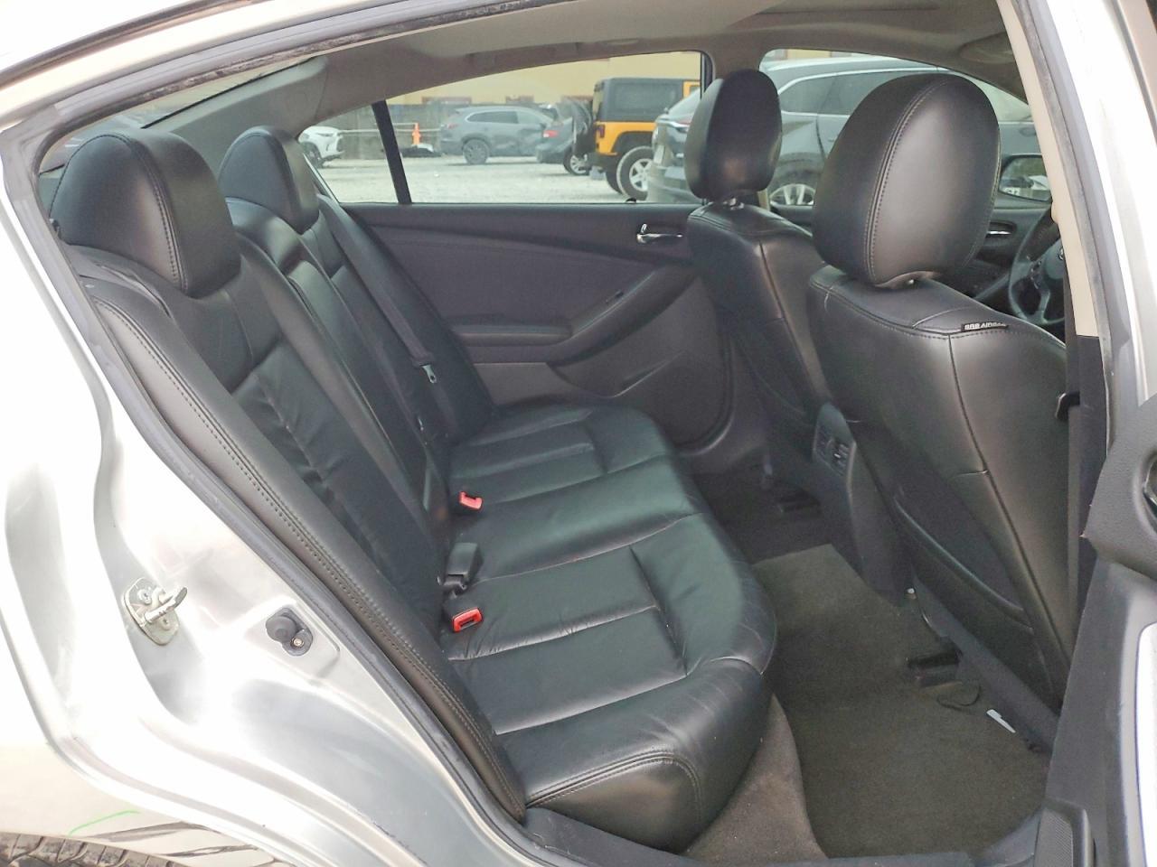 2011 NISSAN ALTIMA
