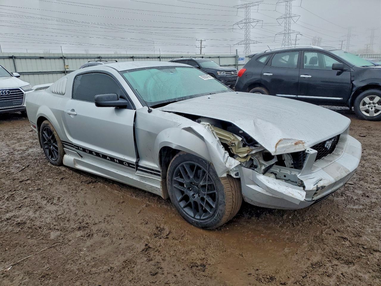 2005 FORD MUSTANG