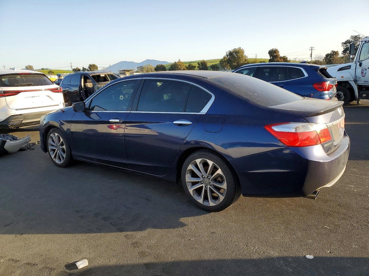 2015 HONDA ACCORD
