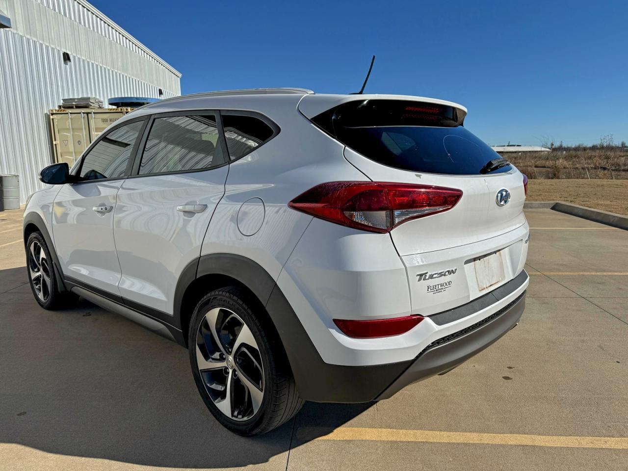 2016 HYUNDAI TUCSON