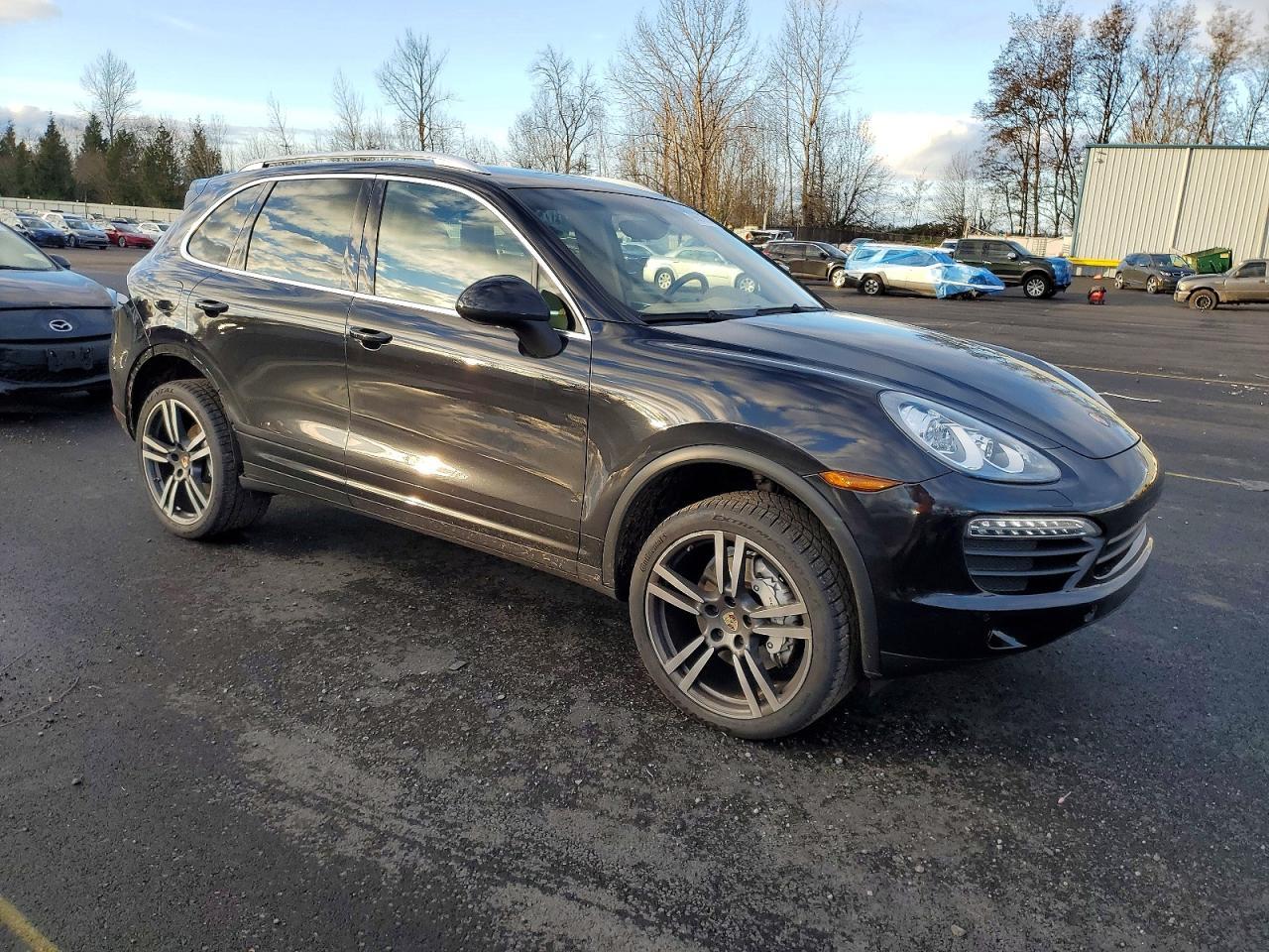 2012 PORSCHE CAYENNE