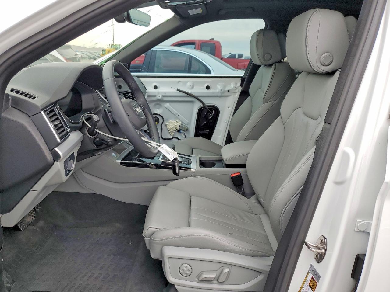 2024 AUDI Q5