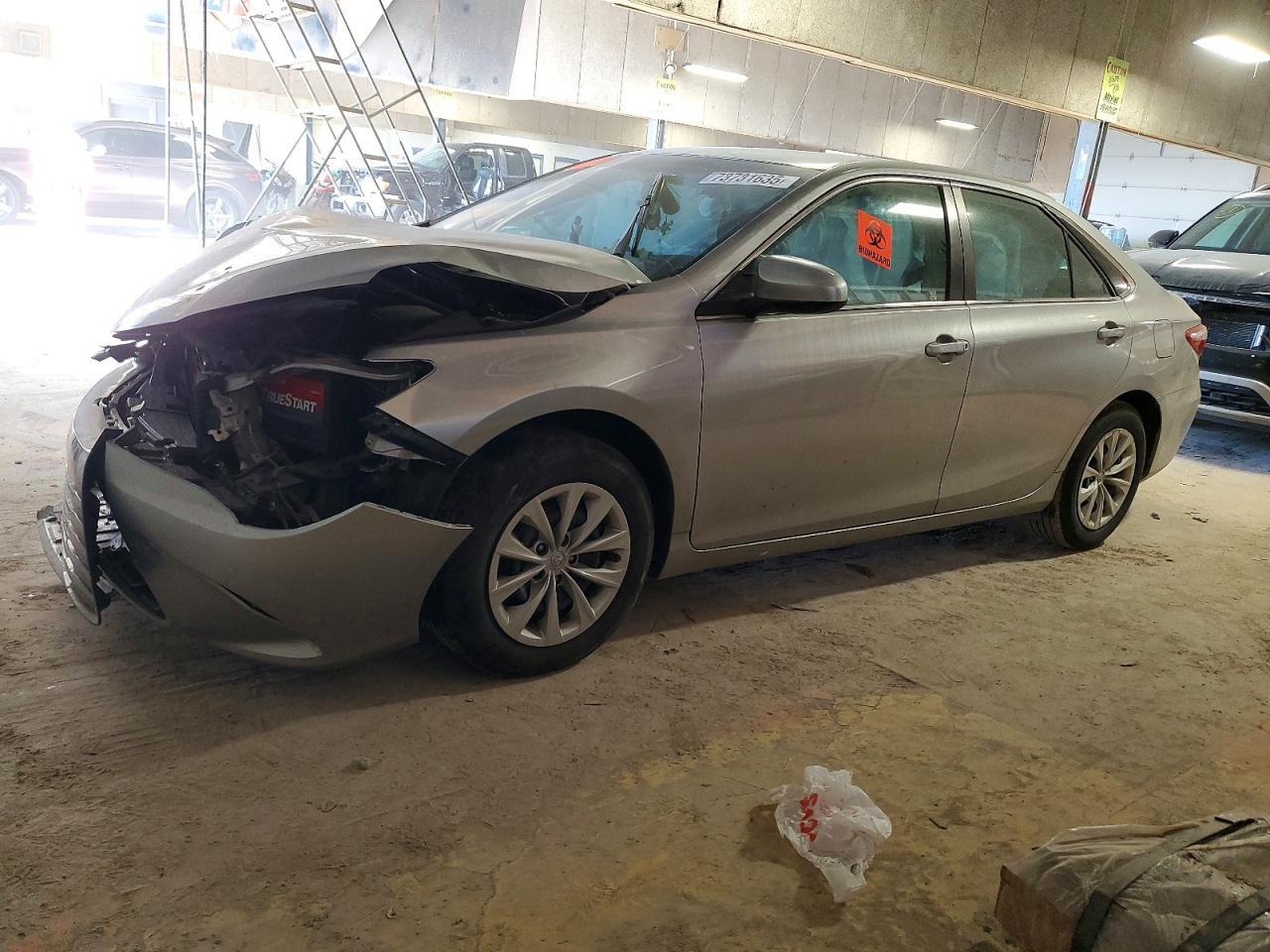2015 TOYOTA CAMRY