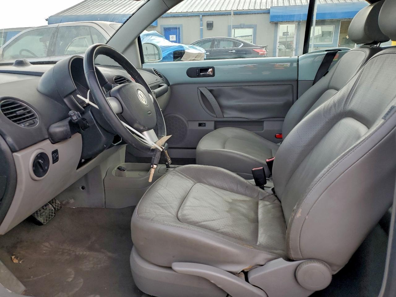 2006 VOLKSWAGEN Beetle